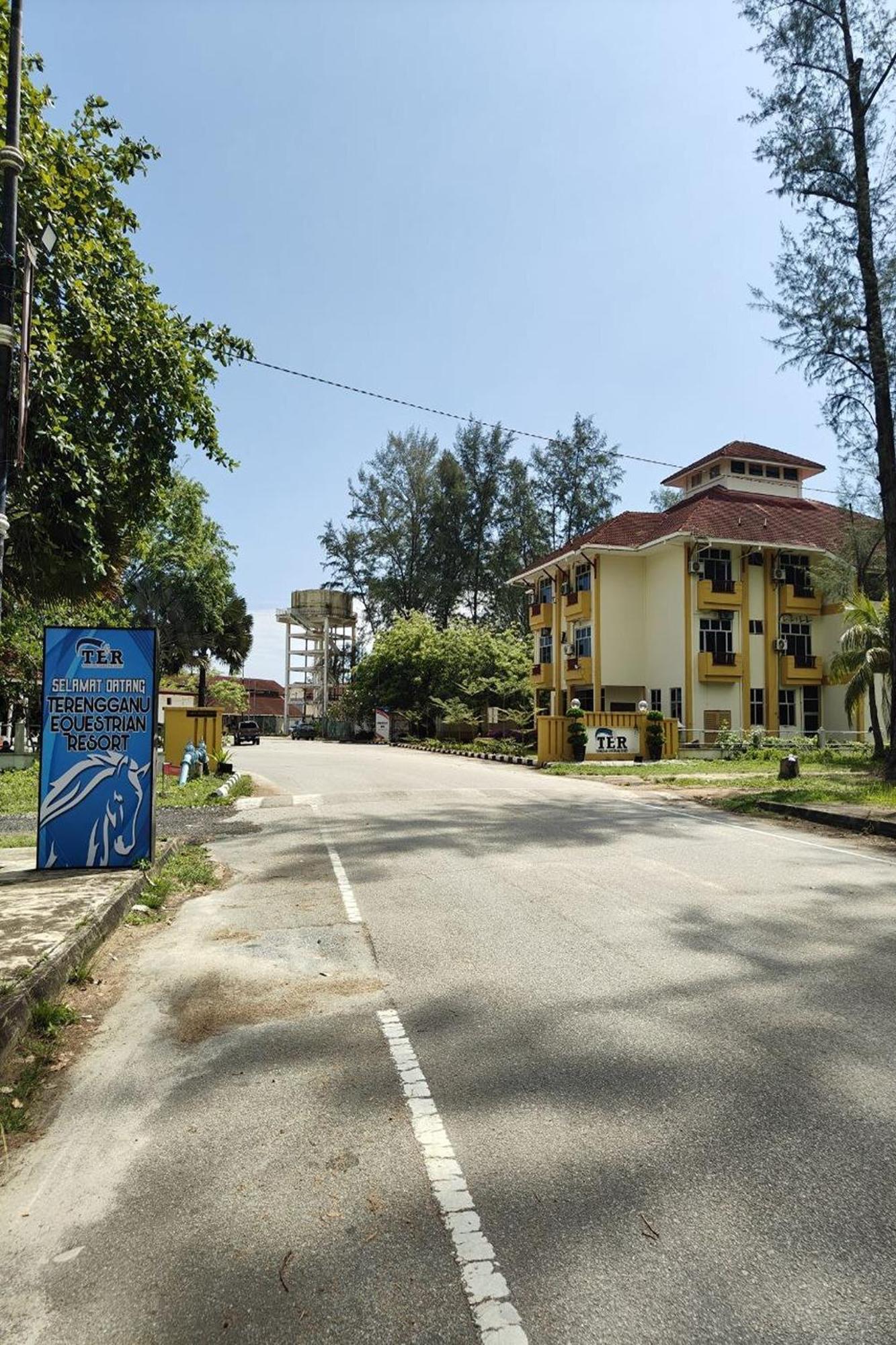 Terengganu Equestrian Resort Kuala Terengganu Buitenkant foto